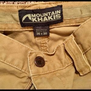 Men’s Mountain Khakis-Tan